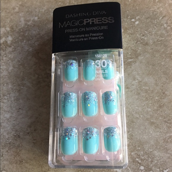 NEW Dashing Diva Premium Magic Press-on Nails - Picture 2 of 5